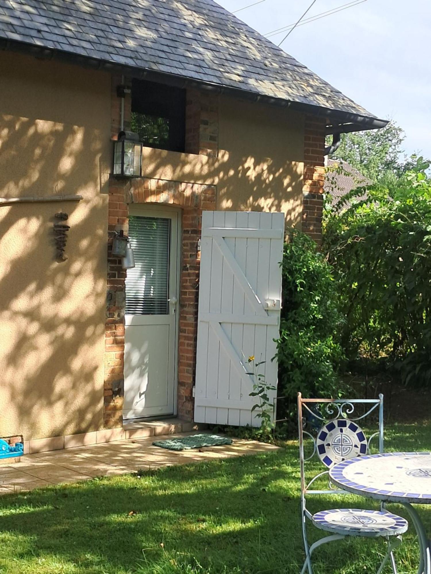 Bed and Breakfast Le Buisson De La Gariole Aubigny-sur-Nère Zewnętrze zdjęcie