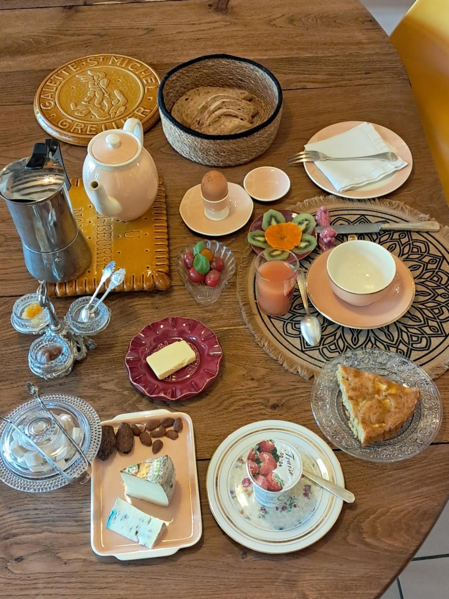 Bed and Breakfast Le Buisson De La Gariole Aubigny-sur-Nère Zewnętrze zdjęcie